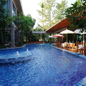 Deluxe Double Room Pool Access